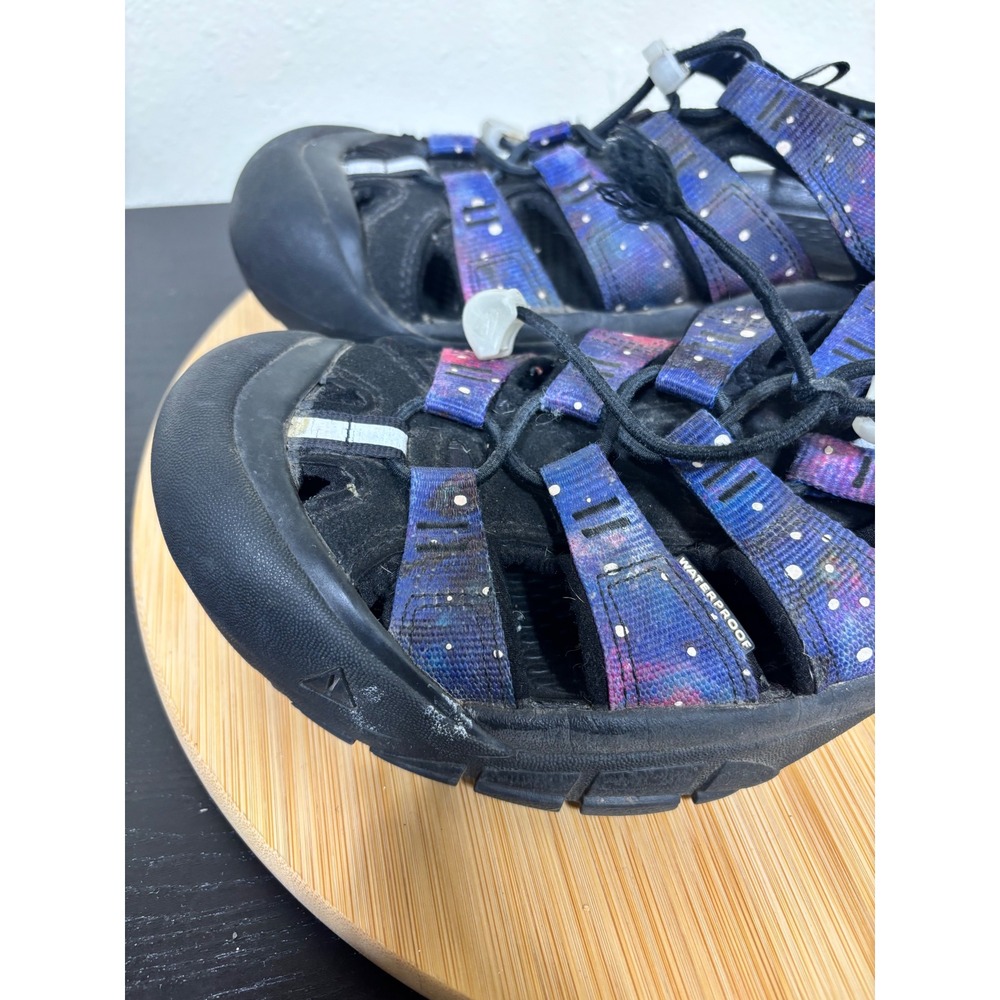 KEEN Newport H2 Sandals Men 10 Galaxy Purple Black Waterproof Hiking Shoes Flaw - Picture 7 of 12